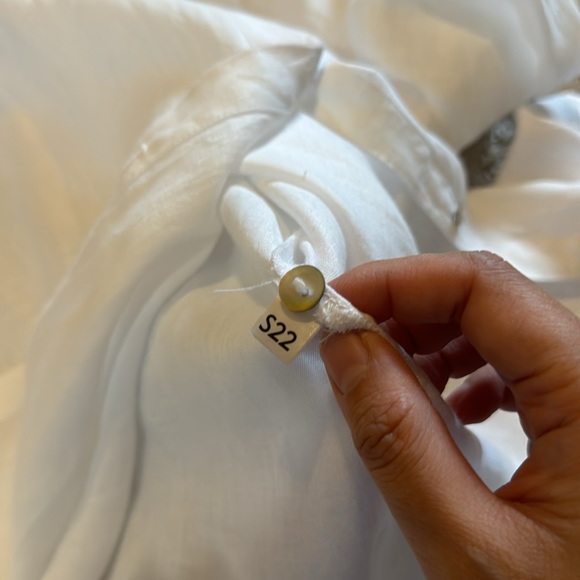 Eileen Fisher Linen High Slit Shirt (Size SP) - Picture 6 of 7